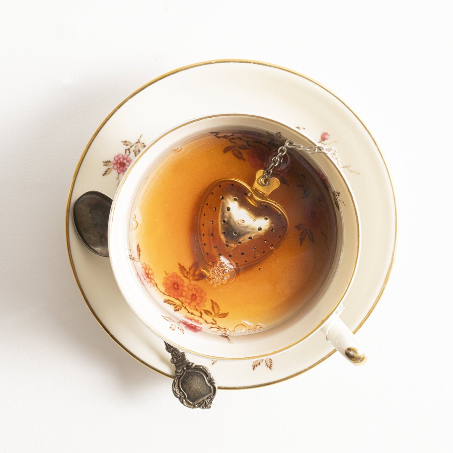 Koffie / teekopje, 2026, Porcelain, fotography, epoxy