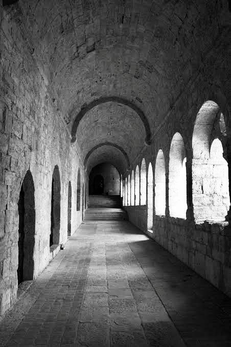Cloister corridor, Thoronet Abbey